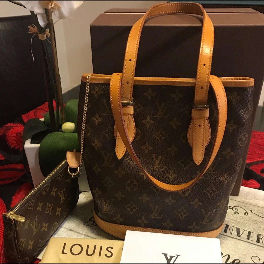 ❌SOLD❌Authentic Bucket PM Bag no pouch !🔥💗💖❤️